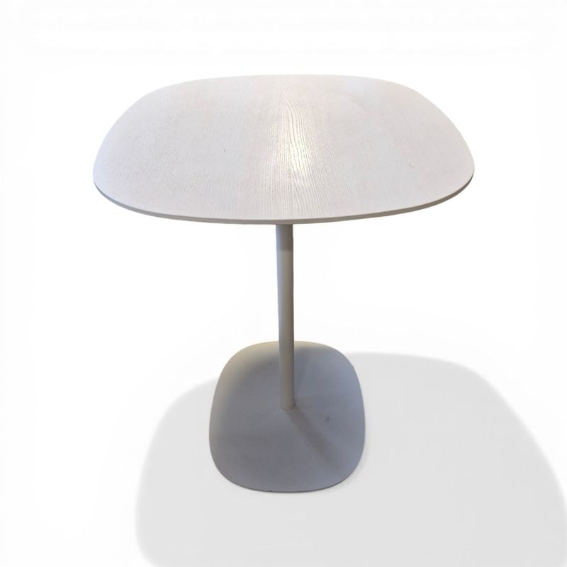 Skandiform ståbord 88x77cm H:92,5cm, hvit