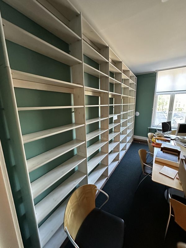 BBB-reol bibliotekreol i bjørk